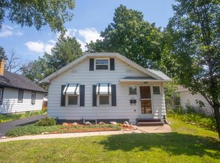 5411 Dale Ave, Loves Park, IL 61111