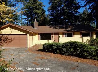 410 SW Kirk Ln, Oak Harbor, WA 98277