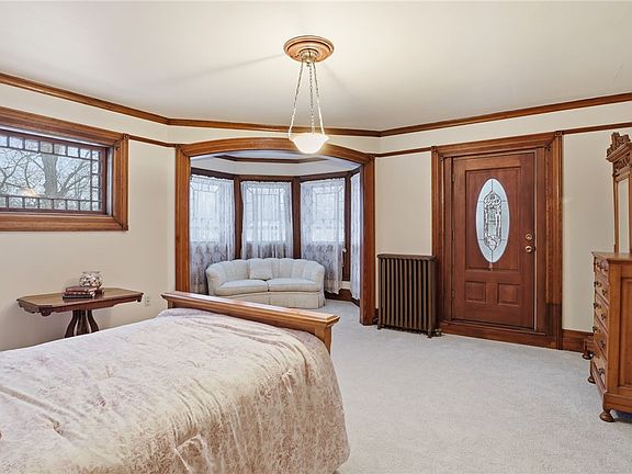 26th image of 160 Cuyler St