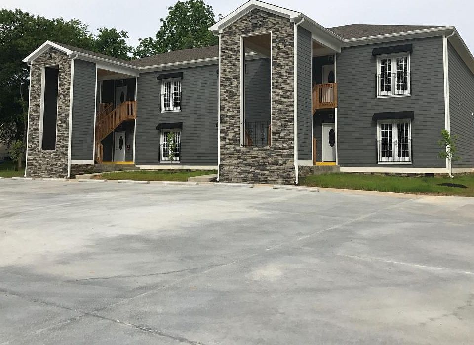 1st image of 6917 Greenway Dr #201