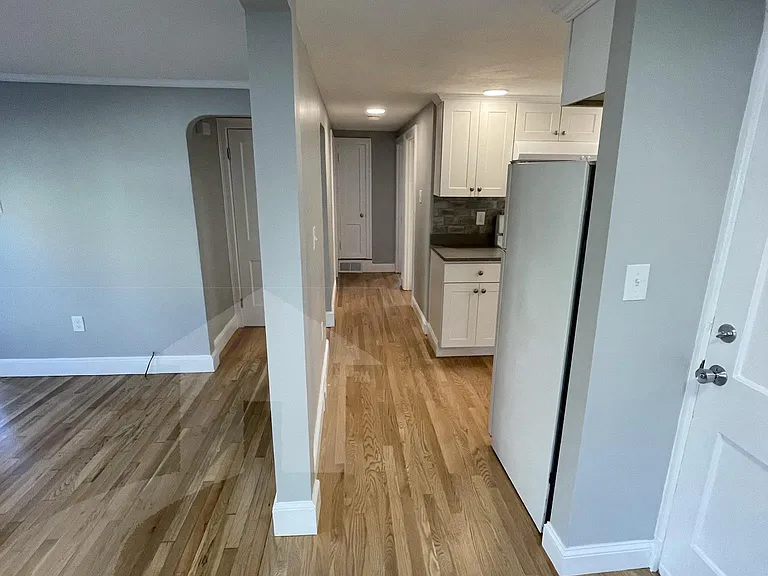 30 Linden Ave #1 — Photo 11