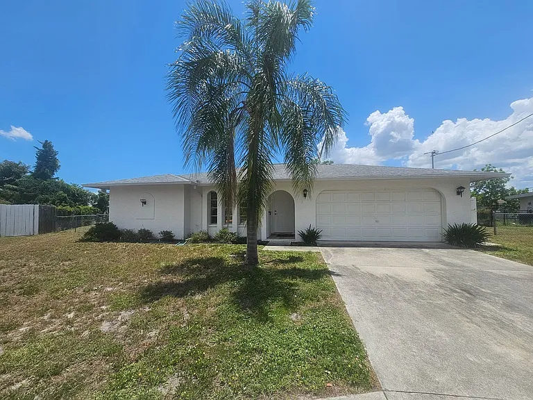 5989 Hillyer Ct — Photo 1