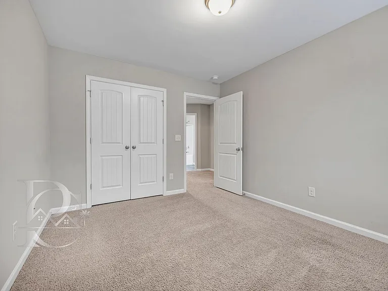 122 Drummond Way — Photo 31