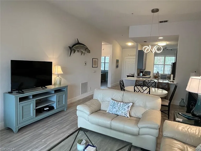 2325 Carrington Ct #202 — Photo 3