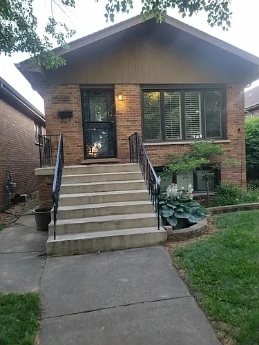 11134 S Sawyer Ave Photo 1