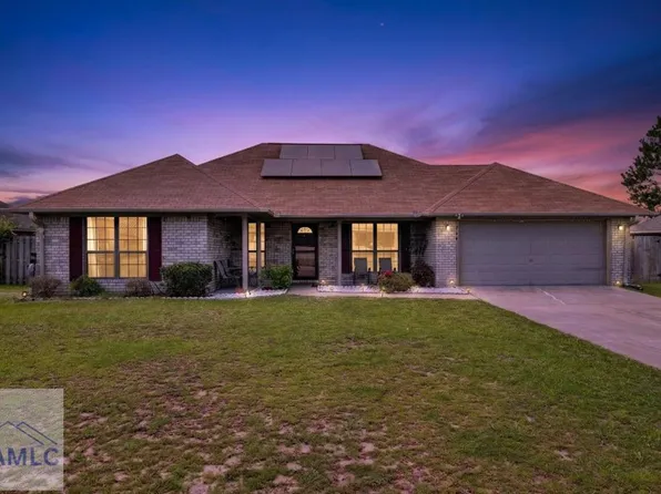 2140 Walberg Dr, Hinesville, GA 31313