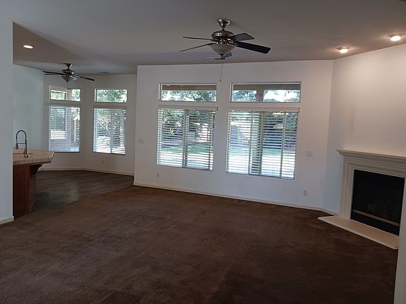 4th image of 2231 N University St