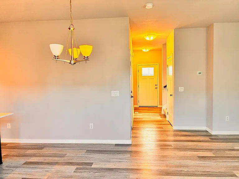 15133 Foxglove Ln — Photo 5