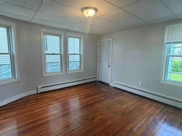 46 Mystic St #1N, Fall River, MA 02724