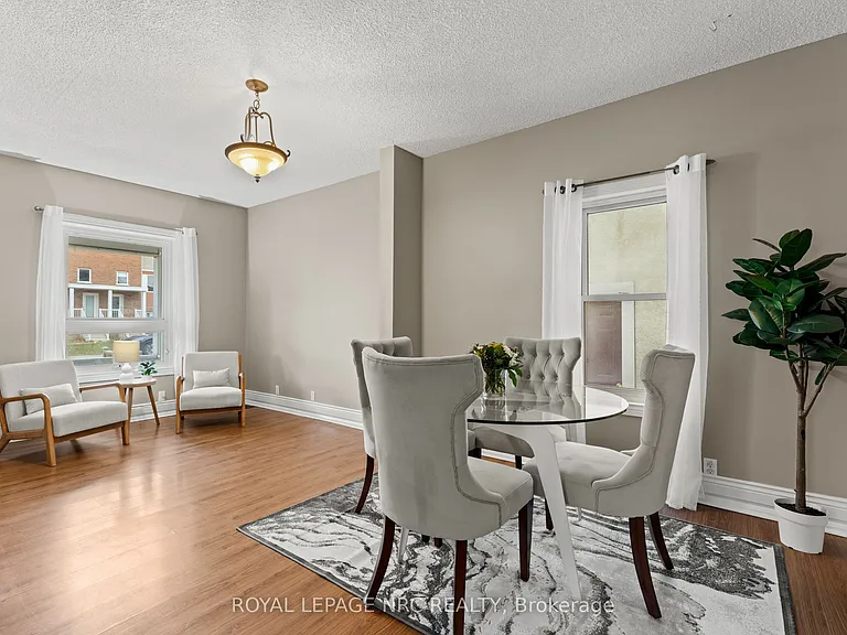 22 Denistoun St — Photo 9