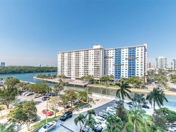 500 Bayview Dr APT 617, Sunny Isles Beach, FL 33160