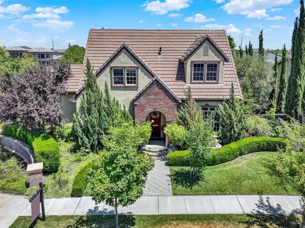 2101 Promenade Dr, Woodland, CA 95776