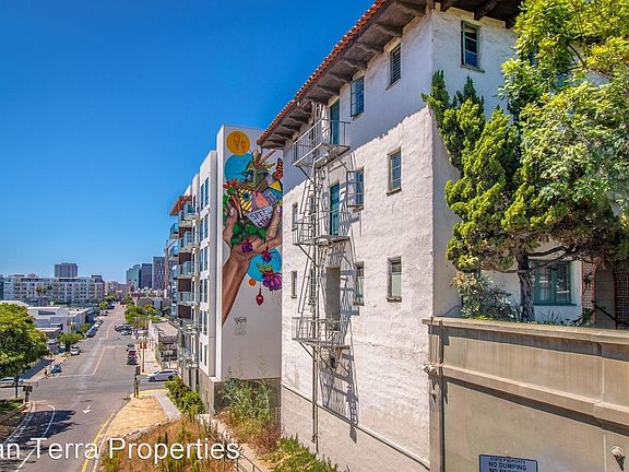 2nd image of 914 17th St #11
