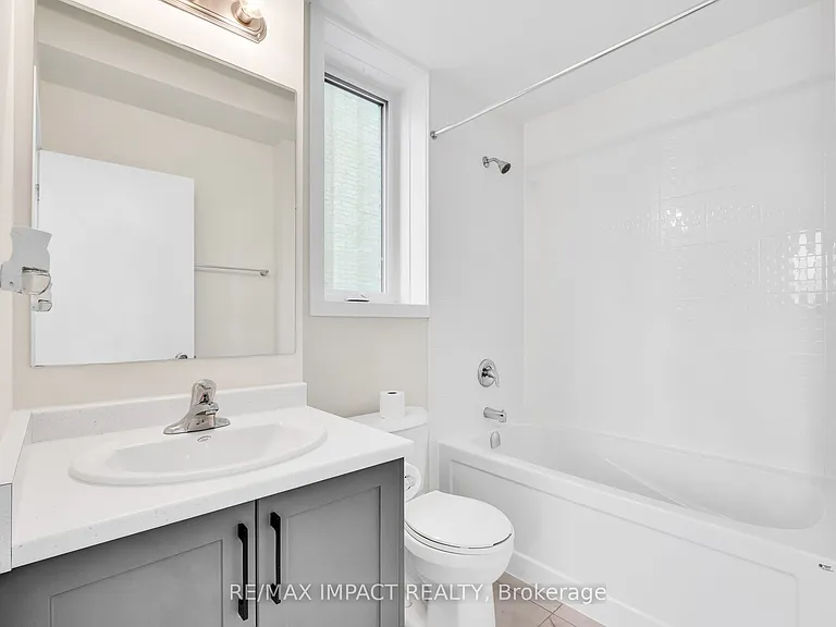 160 Densmore Rd #902 — Photo 8
