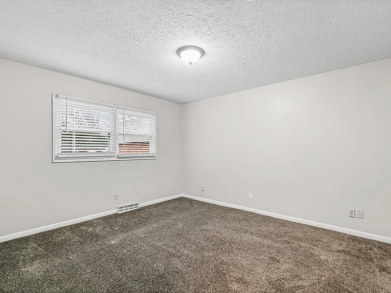 5 Curtis Ct — Photo 16