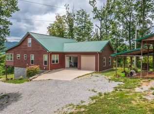825 N Union Rd, Thorn Hill, TN 37881