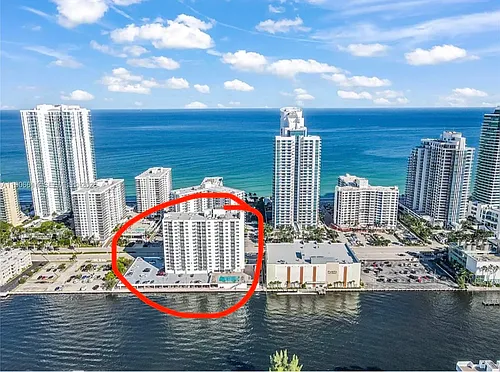 3000 S Ocean Dr Photo 1