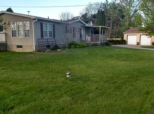 5486 Palmer Rd, Belding, MI 48809