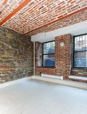 Rented by REAL New York | media 11