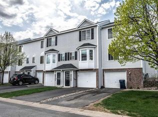 15513 Float Ln #146, Apple Valley, MN 55124