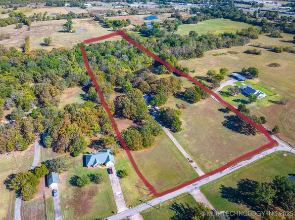 65 Pickle Ln, Heavener, OK 74937