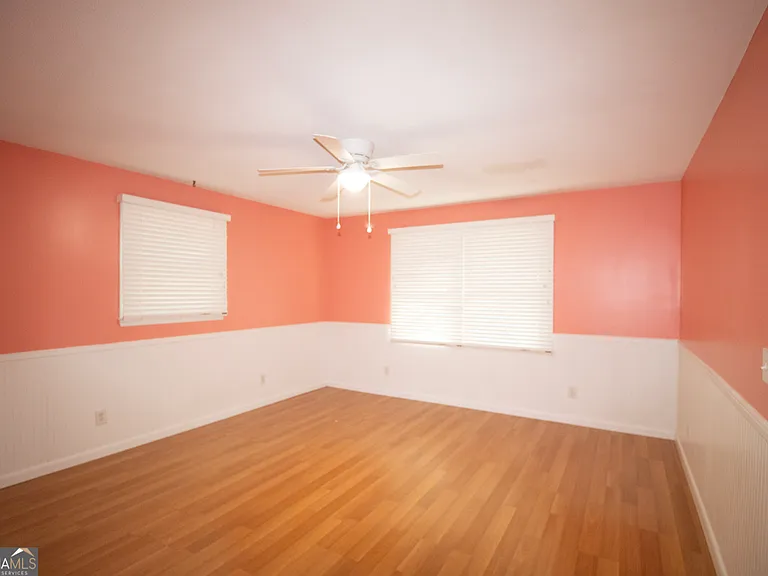 111 Ashley Ln — Photo 13