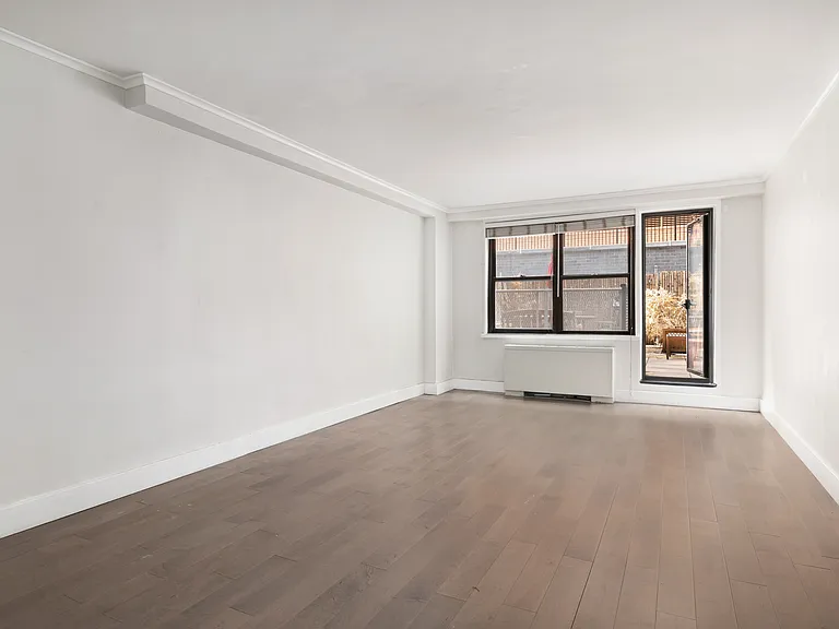 7 E 14th St #204 — Photo 3