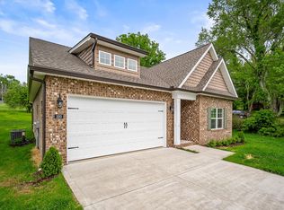 320 Polly Dr, Cookeville, TN 38501