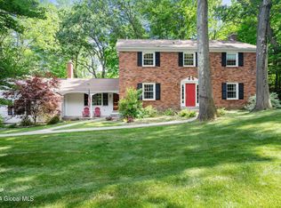 1383 Ruffner Rd, Niskayuna, NY 12309