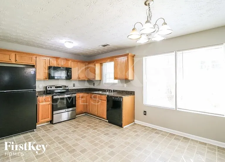 251 Grand Magnolia St — Photo 7