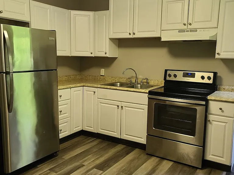 610 Dogwood Dr — Photo 3