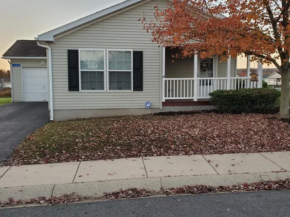 134 Random Rd, Douglassville, PA 19518