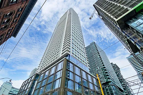 88 Queen St E #1710 Photo 1