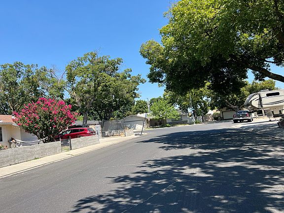 5th image of 1513 Robbie Ave