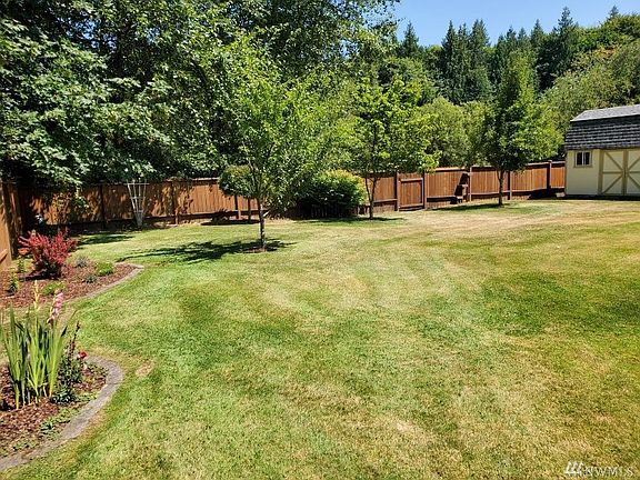 2nd image of 5026 Viewridge Dr SE