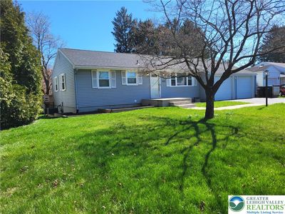 1425 Roselawn Dr, Bethlehem, PA, 18017