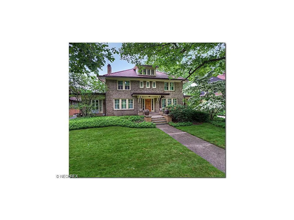 2250 Demington Dr photo 1