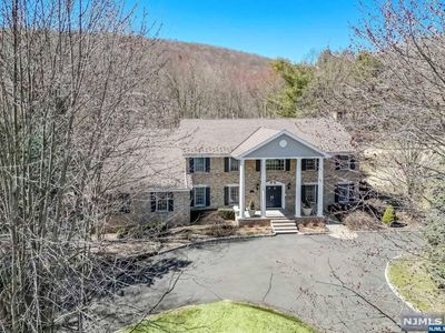 135 Halifax Rd, Mahwah, NJ, 07430