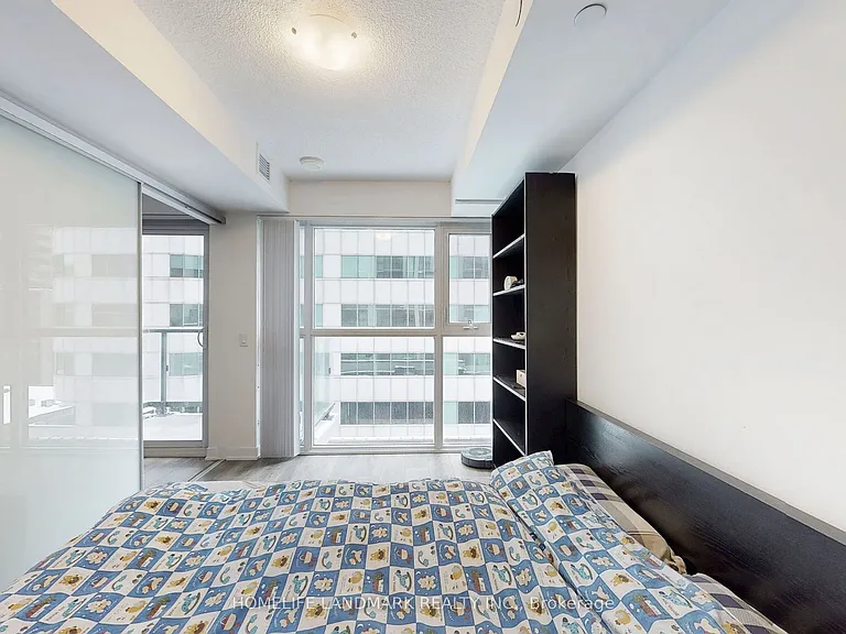 87 Peter St #617 — Photo 24