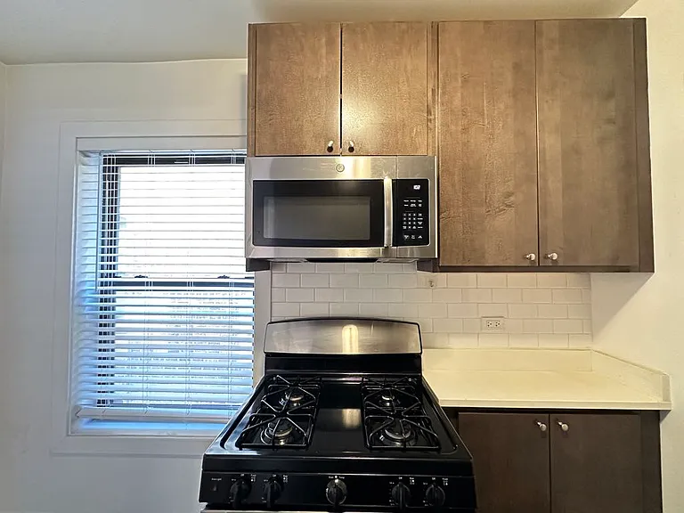 2641 N Spaulding Ave #E3 — Photo 6