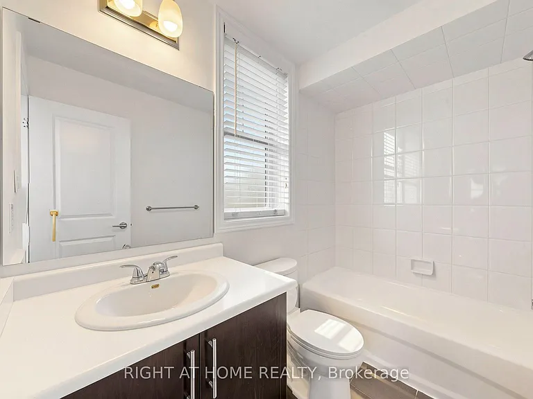 2333 Sawgrass Dr #205 — Photo 18