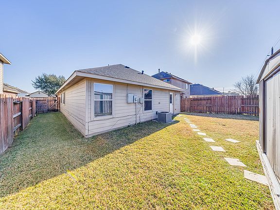5th image of 21927 Octavia Way