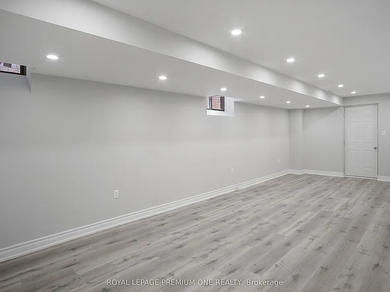 76 Birkett Way #BASEMENT — Photo 8