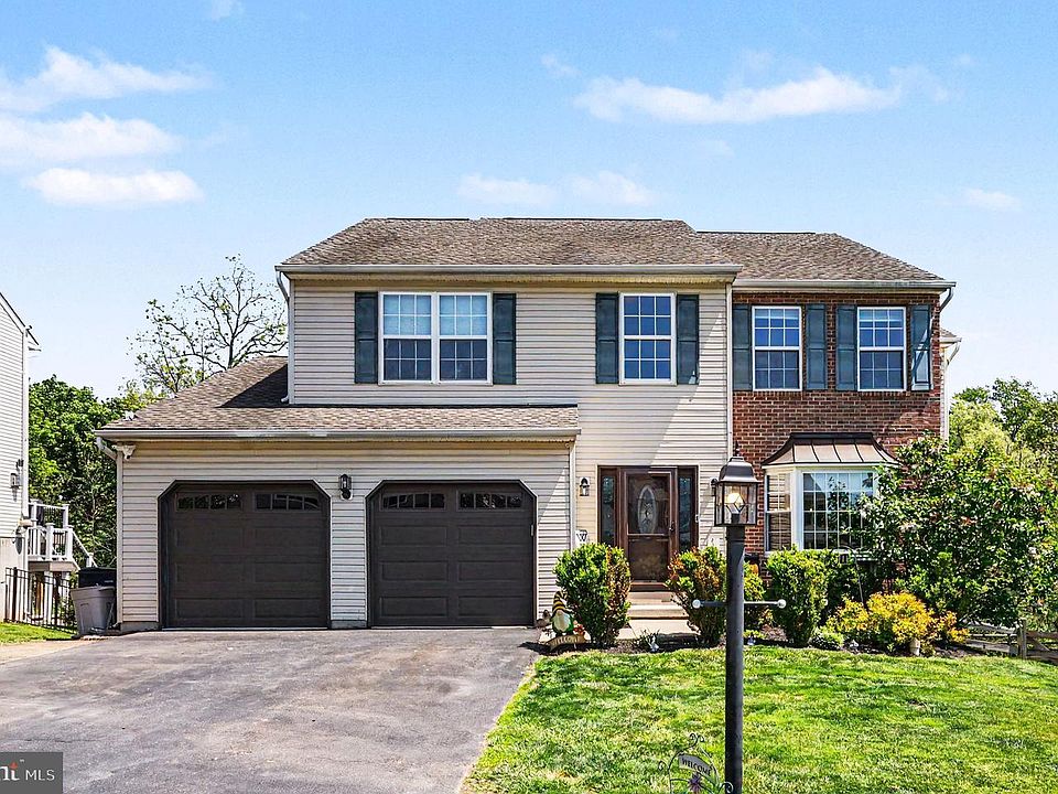 1st image of 1105 Sun Valley Dr