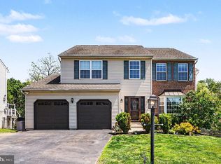 1105 Sun Valley Dr, Royersford, PA 19468