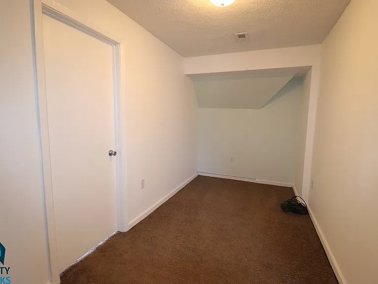 926 South 14th Street — Photo 6