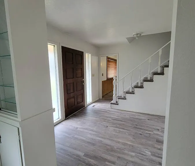 3346 Crestwood Ln — Photo 6