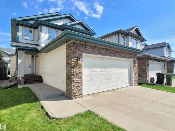 2562 Hanna Cres NW, Edmonton, AB T6R 3P7