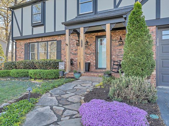2nd image of 229 Queen Regent Ct