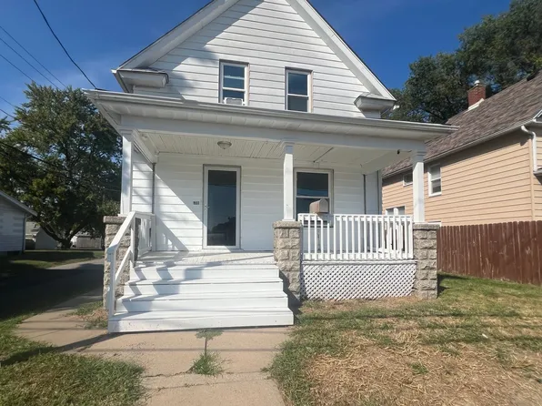 1537 24th Ave, Moline, IL 61265